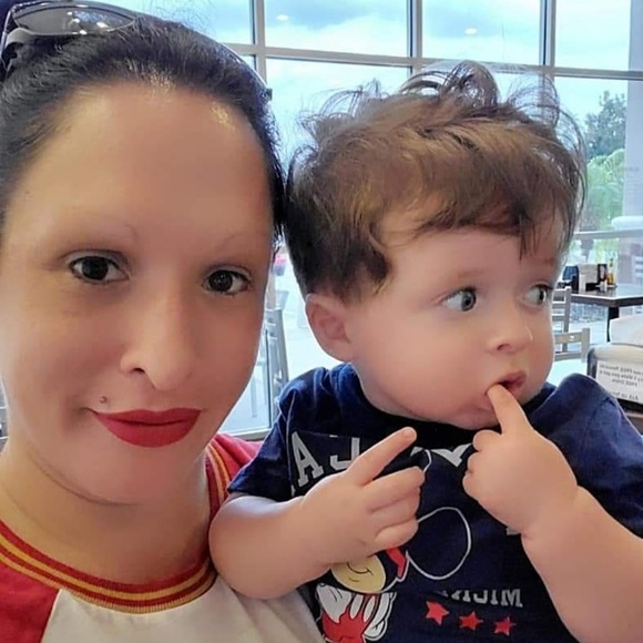 Meet your Posher, Kat - Picture 1 of 1